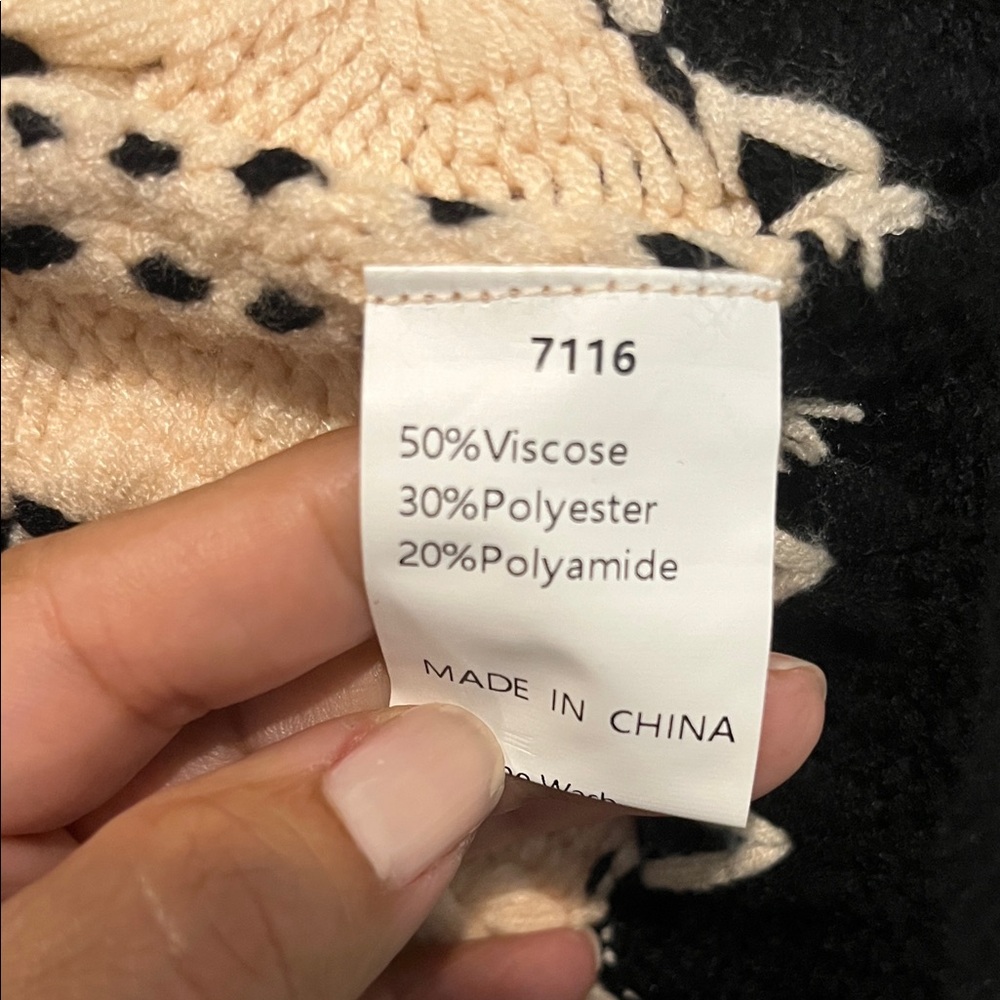 Women’s Elegant Black and Cream Knit Cardigan Size L - Picture 7 of 8